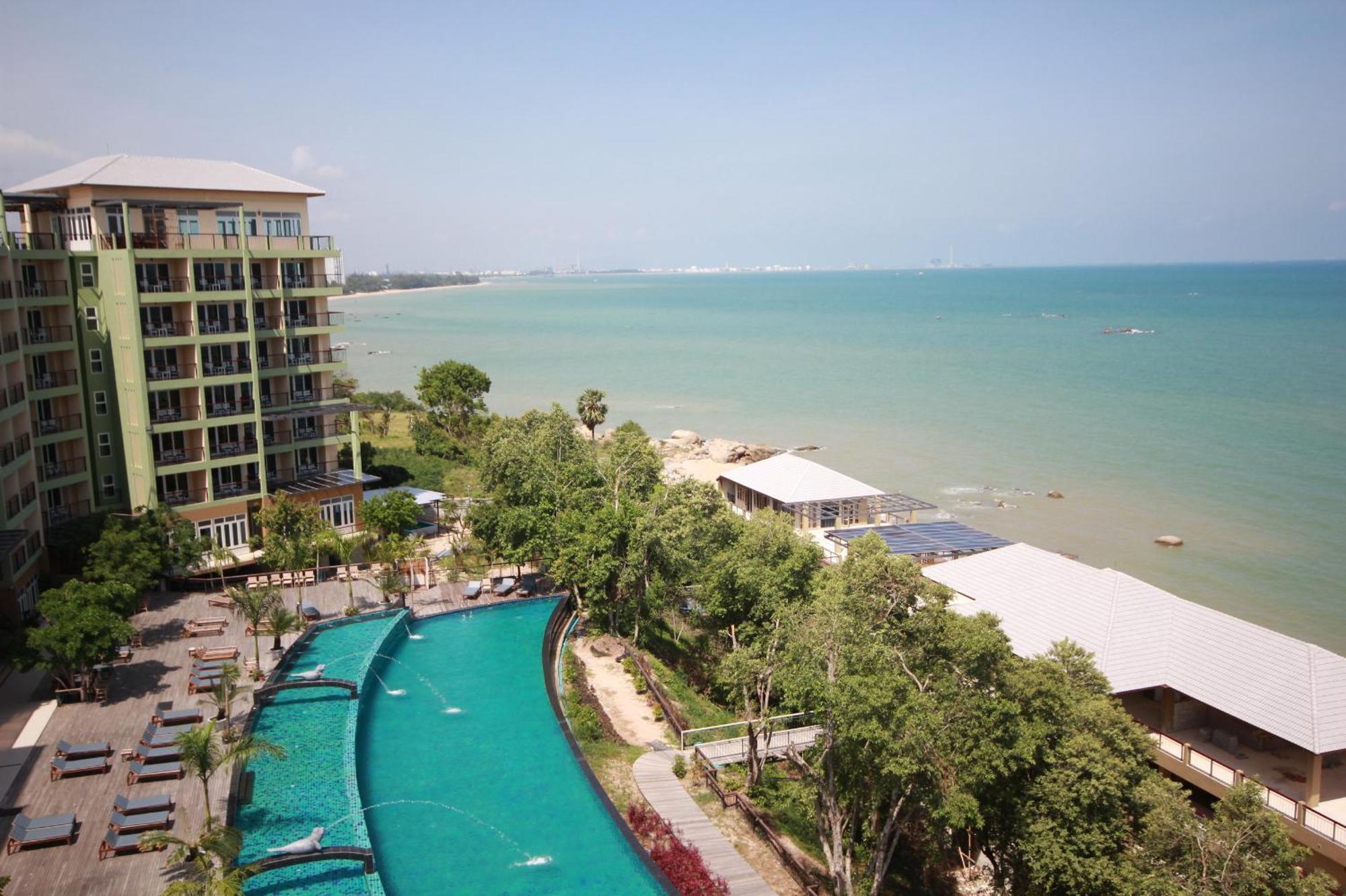 Royal Phala Cliff Beach Resort Ban Chang  Exterior photo